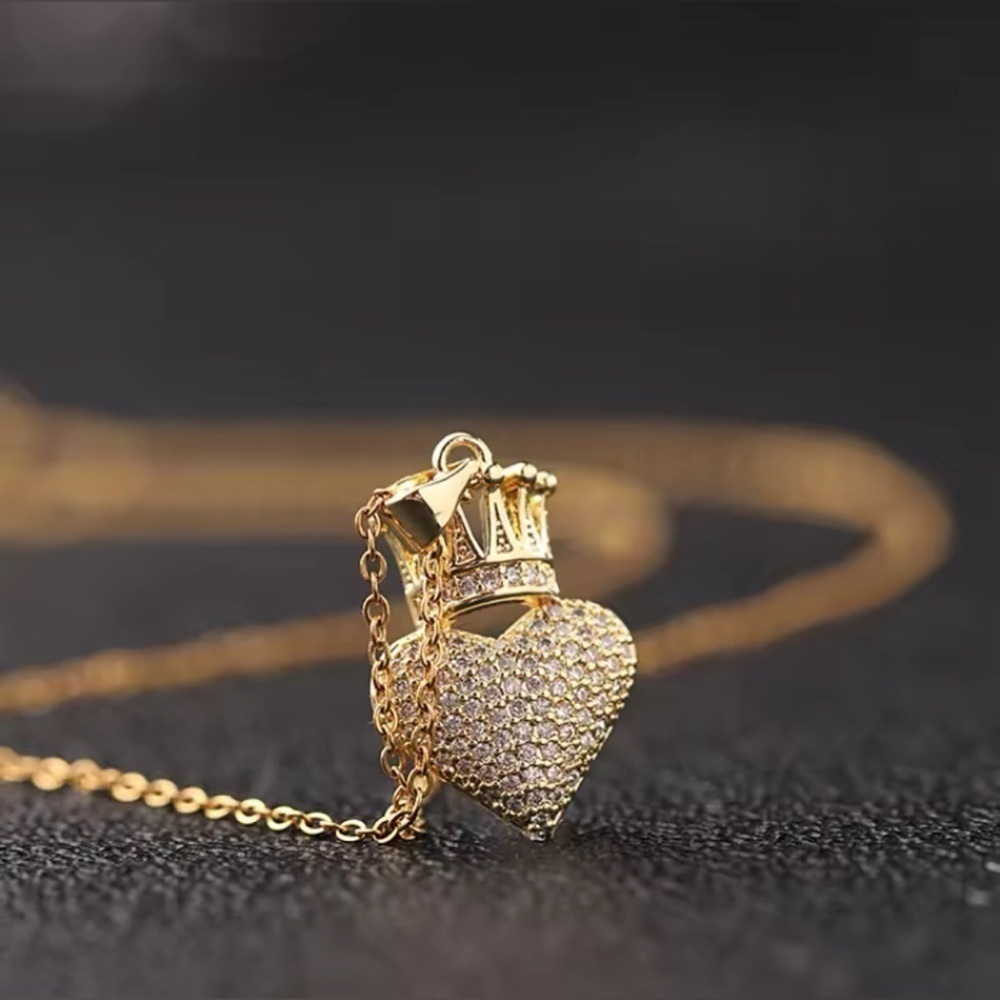 18K Gold Heart & Crown Pendant Necklace With Pave Diamond Inlay - Picture 3 of 14